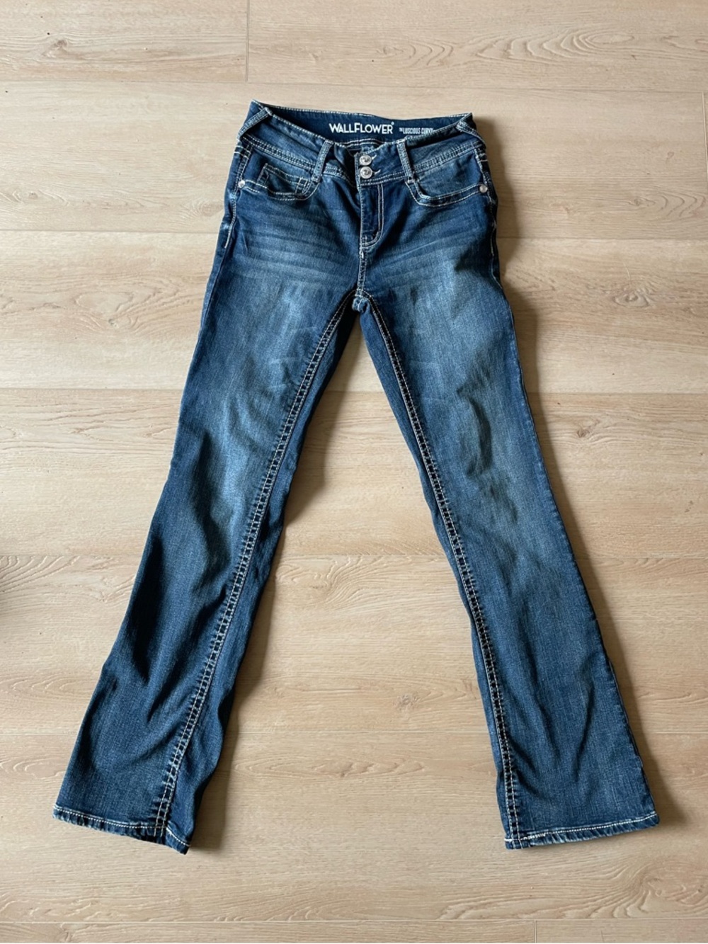 WallFlower Luscious Curvy Bootcut Jeans Y2K Dark Wash Stretch Denim Size 5